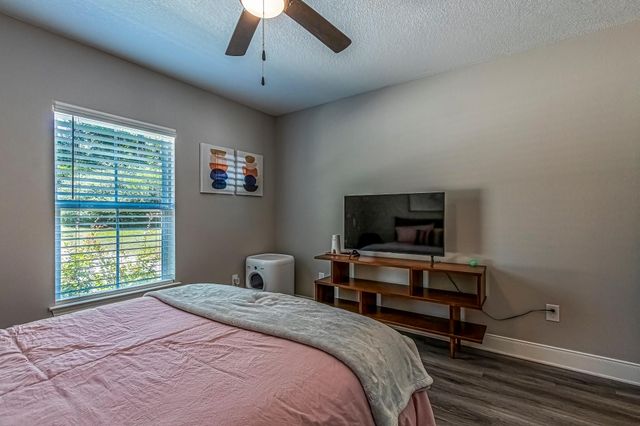 40 Bob Steele Road, Coldspring, TX 77331