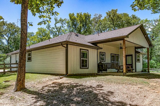 40 Bob Steele Road, Coldspring, TX 77331