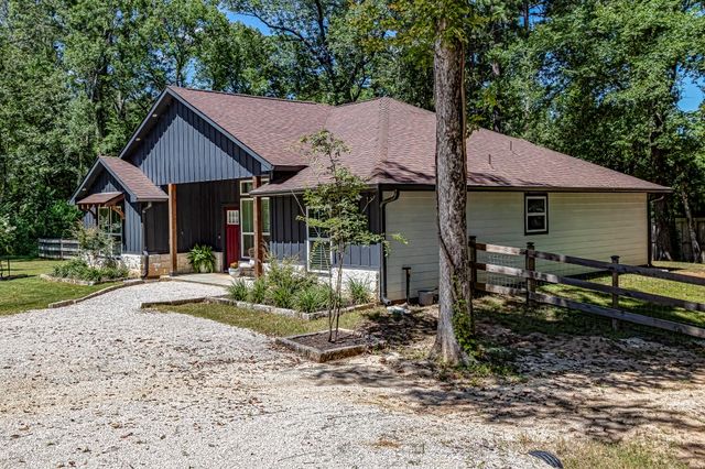 40 Bob Steele Road, Coldspring, TX 77331
