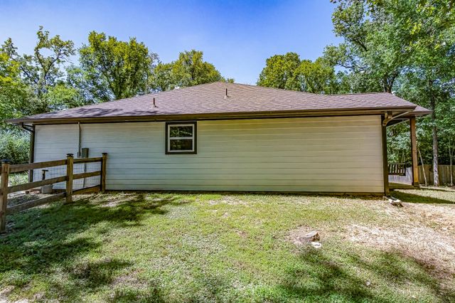 40 Bob Steele Road, Coldspring, TX 77331