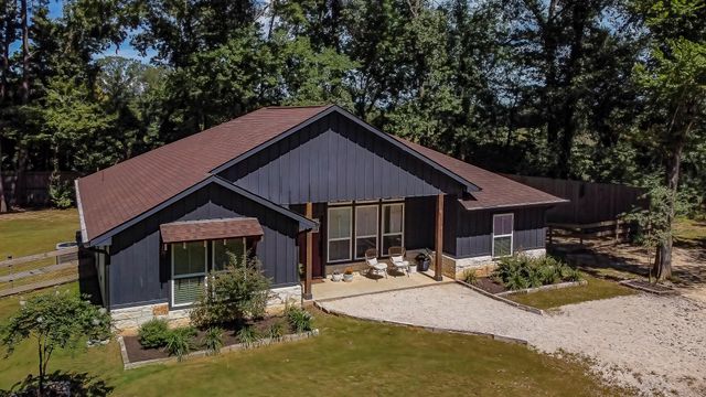 40 Bob Steele Road, Coldspring, TX 77331