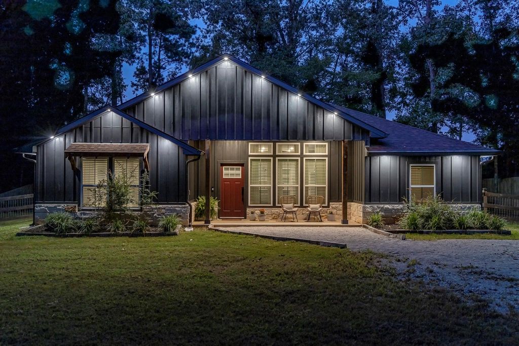 40 Bob Steele Road, Coldspring, TX 77331