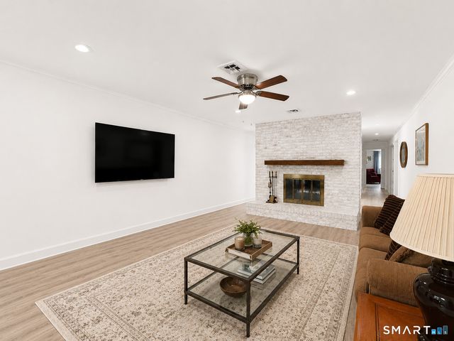 29 Ledgebrook Drive 29, Norwalk, CT 06854