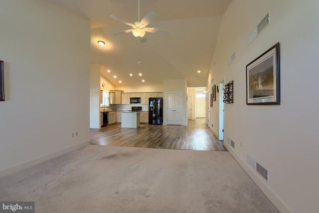 1620 QUINCEY DR, Mechanicsburg, PA 17050