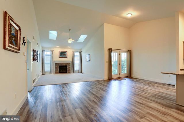 1620 QUINCEY DR, Mechanicsburg, PA 17050