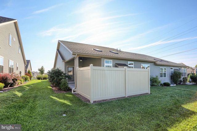 1620 QUINCEY DR, Mechanicsburg, PA 17050