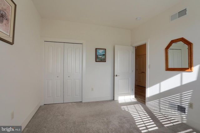 1620 QUINCEY DR, Mechanicsburg, PA 17050