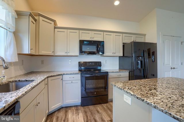 1620 QUINCEY DR, Mechanicsburg, PA 17050