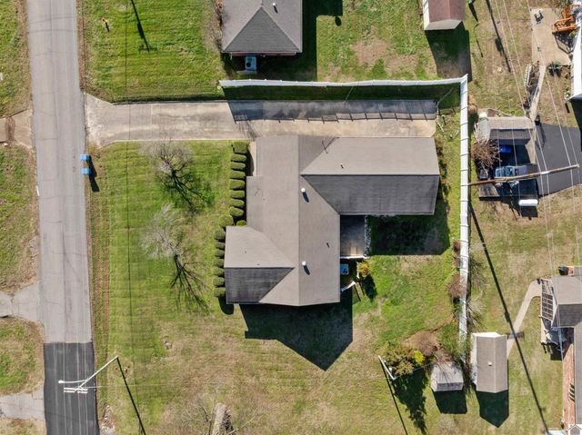 306 Moss, Clinton, KY 42031