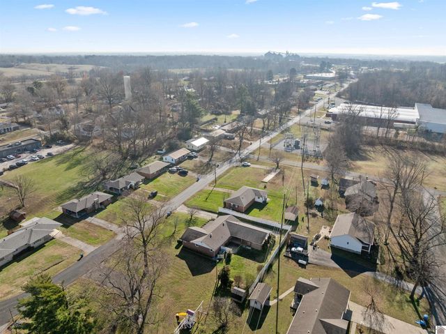 306 Moss, Clinton, KY 42031