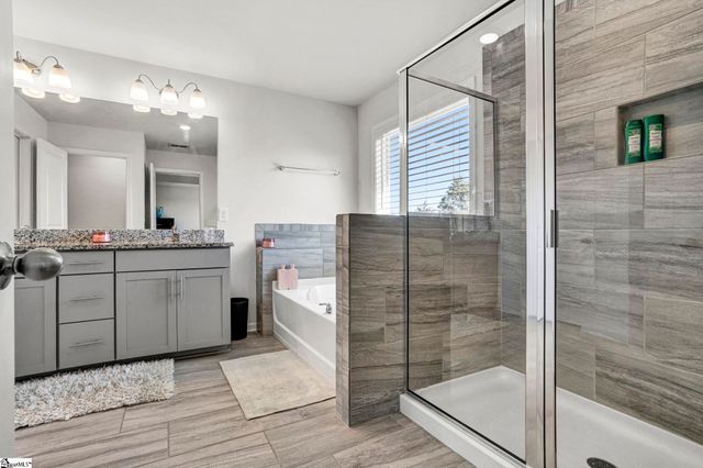 111 Pelham Glen Way, Greer, SC 29651