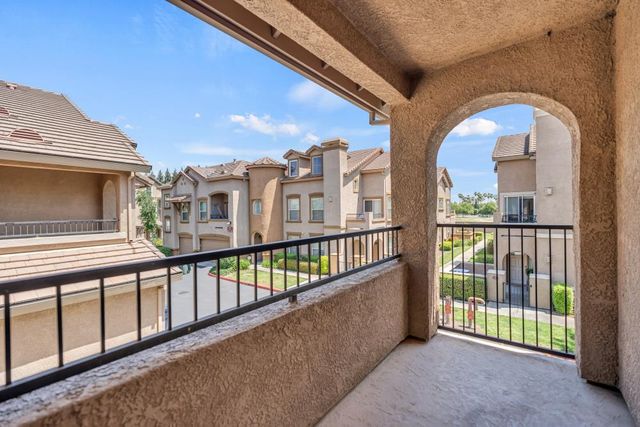 5350 Dunlay Dr #1612, Sacramento, CA 95835