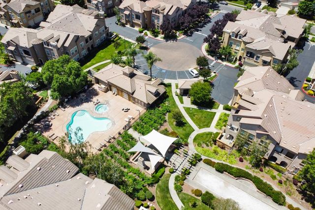 5350 Dunlay Dr #1612, Sacramento, CA 95835