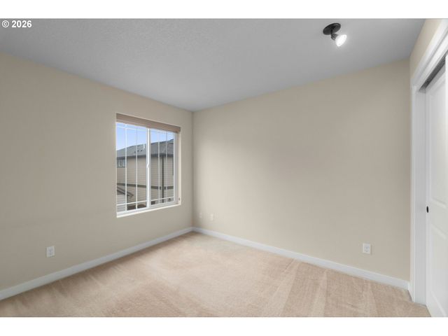 302 Sw 203RD Ter, Beaverton, OR 97006