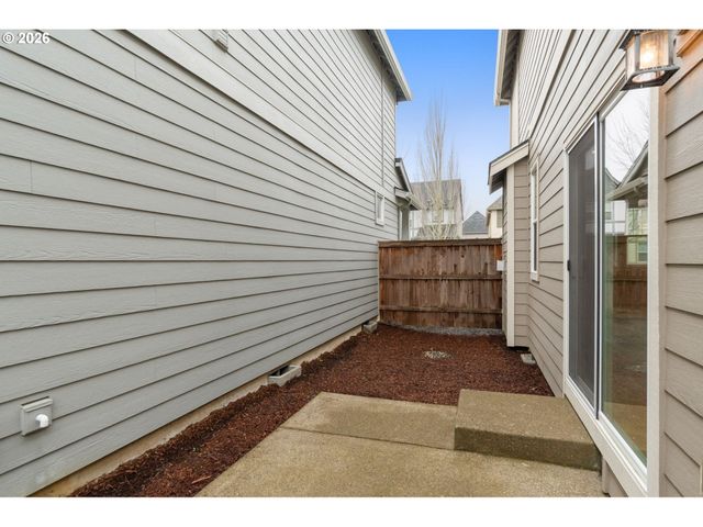 302 Sw 203RD Ter, Beaverton, OR 97006