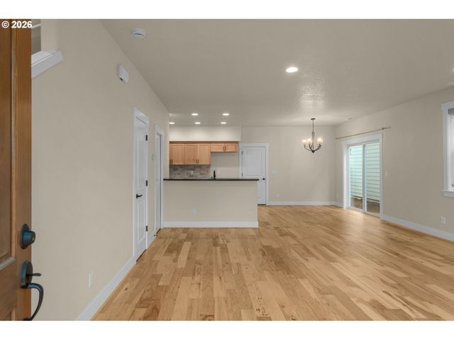 302 Sw 203RD Ter, Beaverton, OR 97006