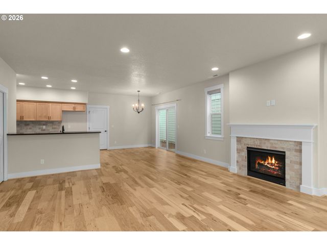 302 Sw 203RD Ter, Beaverton, OR 97006