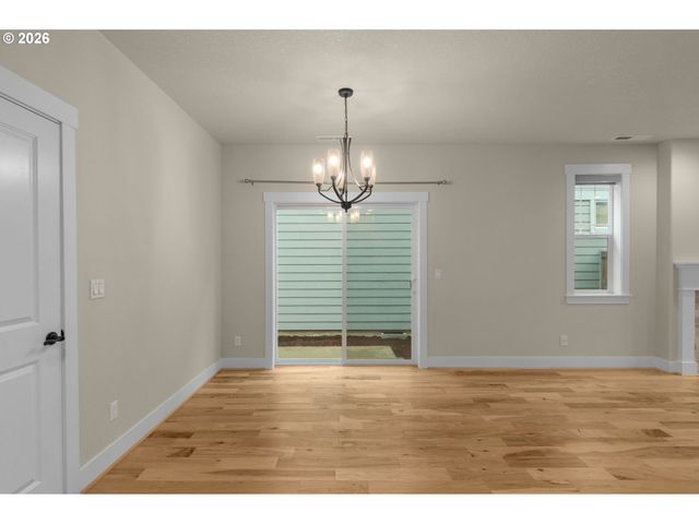 302 Sw 203RD Ter, Beaverton, OR 97006