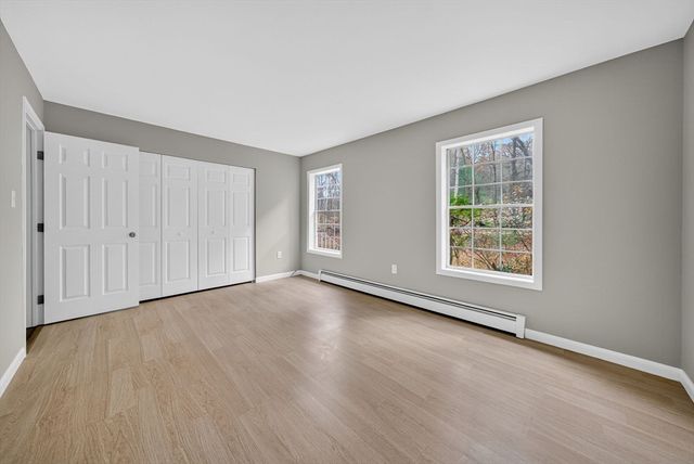 395 High St, Uxbridge, MA 01569