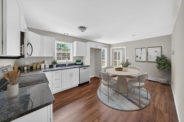 395 High St, Uxbridge, MA 01569