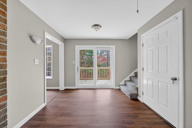 395 High St, Uxbridge, MA 01569