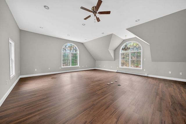 395 High St, Uxbridge, MA 01569