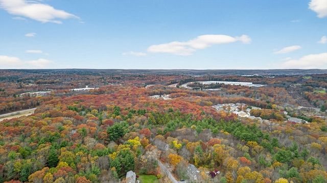 395 High St, Uxbridge, MA 01569