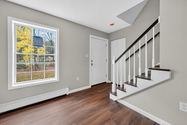 395 High St, Uxbridge, MA 01569