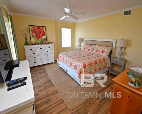 957 W Beach Boulevard, Gulf Shores, AL 36542