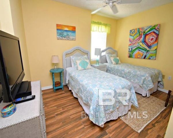 957 W Beach Boulevard, Gulf Shores, AL 36542