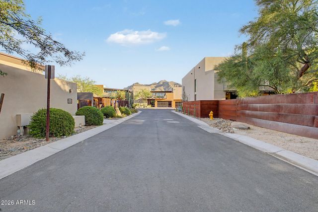 6525 E CAVE CREEK Road 11, Cave Creek, AZ 85331