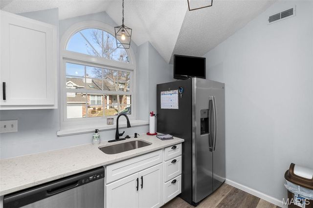 13312 Wood Chapel Drive, St Louis, MO 63141