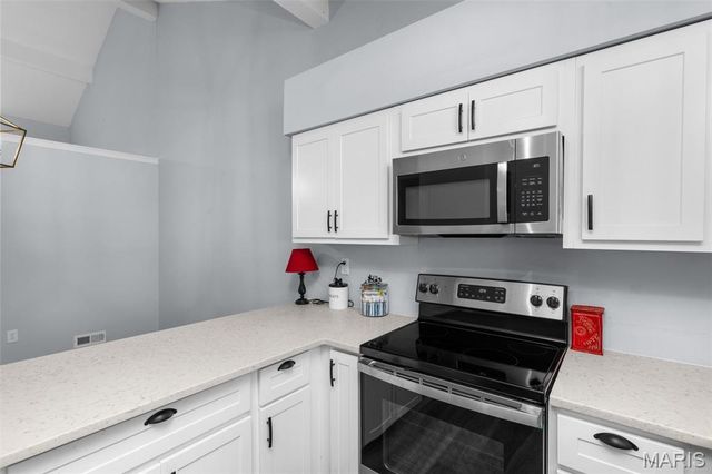 13312 Wood Chapel Drive, St Louis, MO 63141