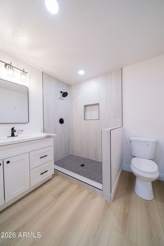 7141 W Vernon Avenue, Phoenix, AZ 85035
