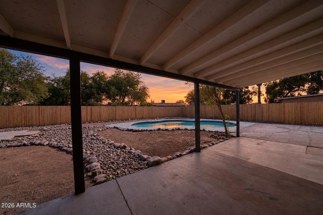 7141 W Vernon Avenue, Phoenix, AZ 85035