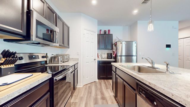 5344 Oakland Lake Circle, Fort Pierce, FL 34951