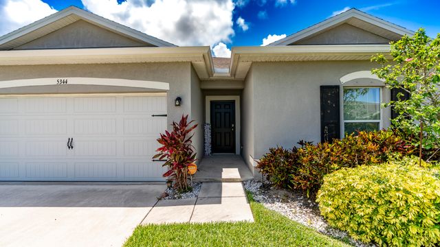 5344 Oakland Lake Circle, Fort Pierce, FL 34951