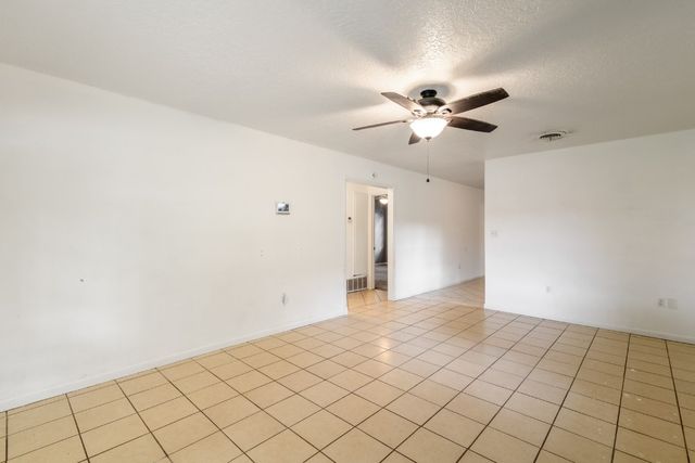 304 S 4th Street, Noble, OK 73068