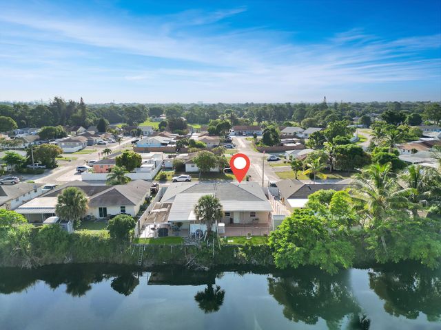 5365 Cannon Way, West Palm Beach, FL 33415