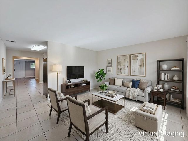 5365 Cannon Way, West Palm Beach, FL 33415
