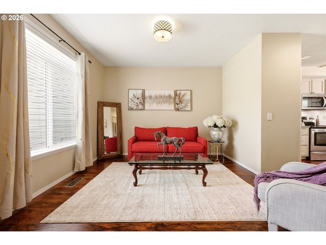 518 W 12TH Way, La Center, WA 98629