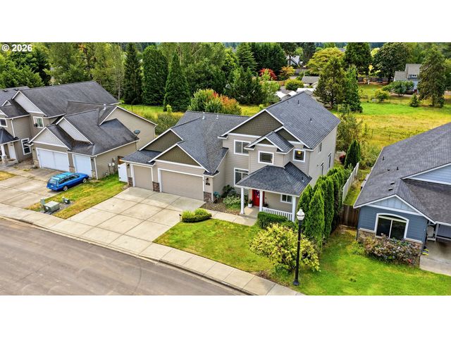 518 W 12TH Way, La Center, WA 98629