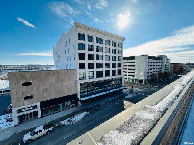 113 SW ADAMS Street, Peoria, IL 61602