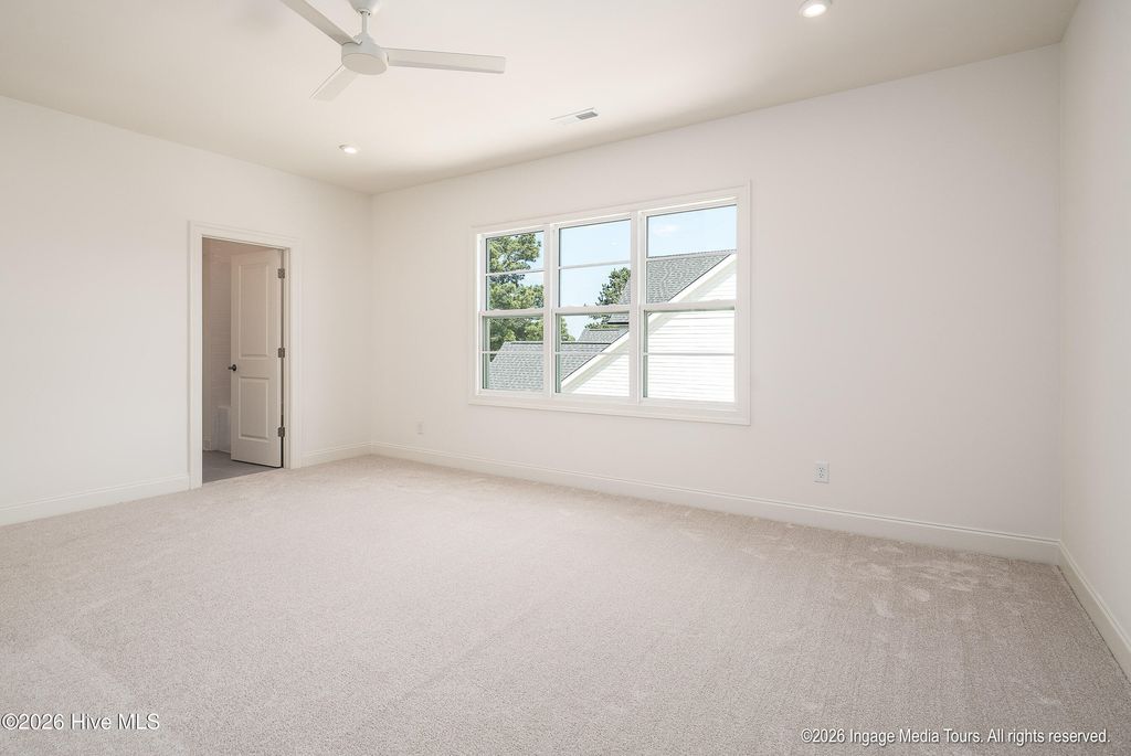 Image 26 of property listing at 62 Pine Tree Point, Snow Hill, NC 28580