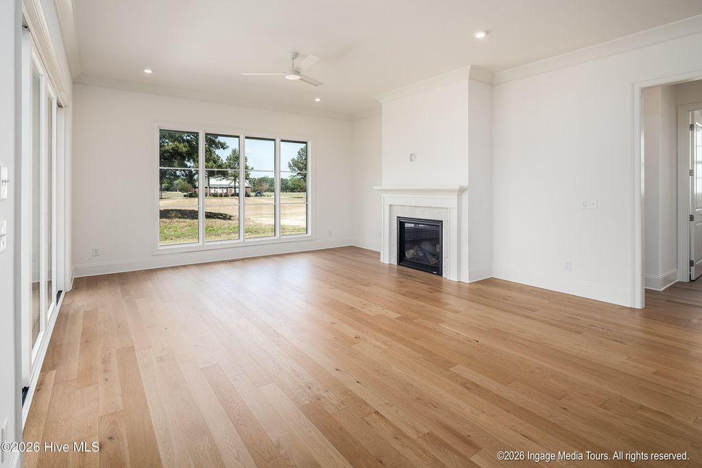 Image 4 of property listing at 62 Pine Tree Point, Snow Hill, NC 28580