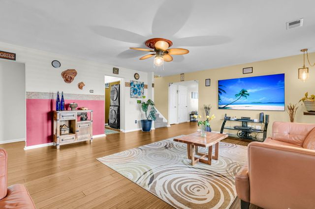 1117 Flyway Road, Summerville, SC 29483