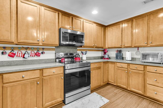 1117 Flyway Road, Summerville, SC 29483