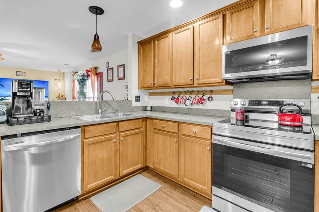 1117 Flyway Road, Summerville, SC 29483