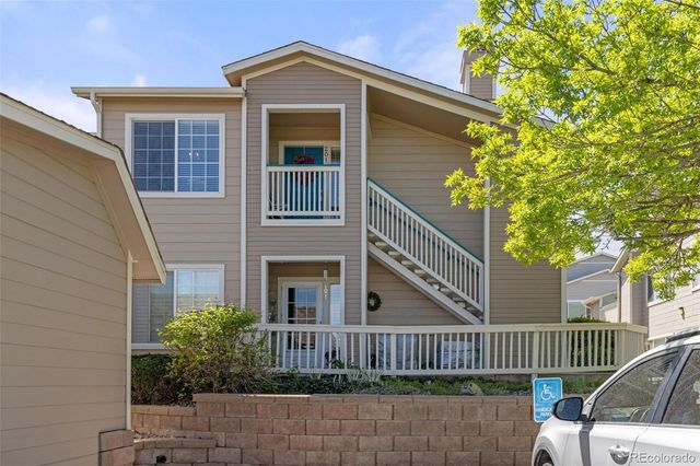 8334 Pebble Creek Way 201, Highlands Ranch, CO 80126