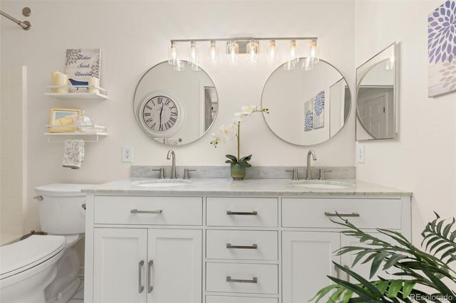 8334 Pebble Creek Way 201, Highlands Ranch, CO 80126